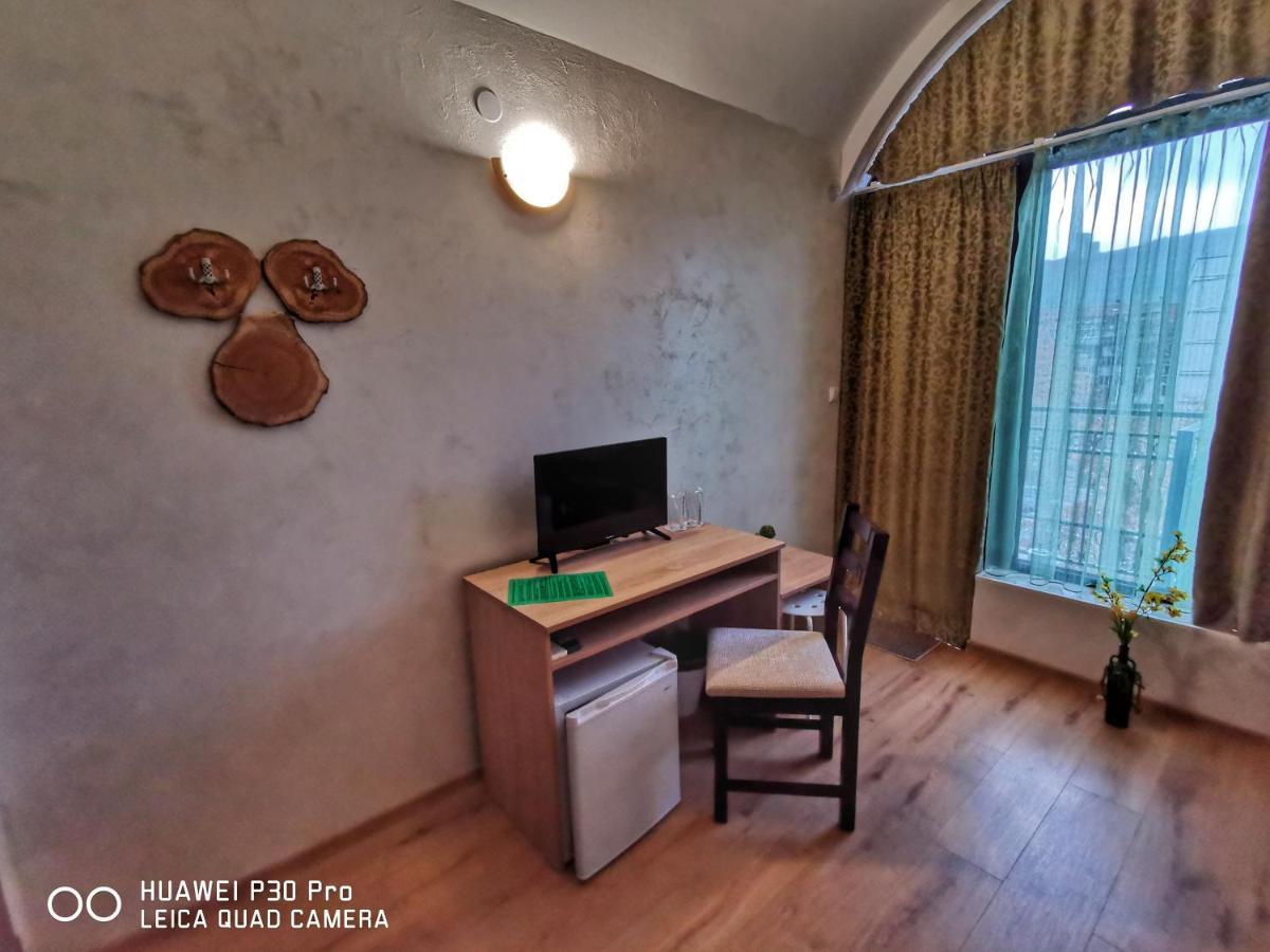 Hotel Swiss Shumen Exterior foto